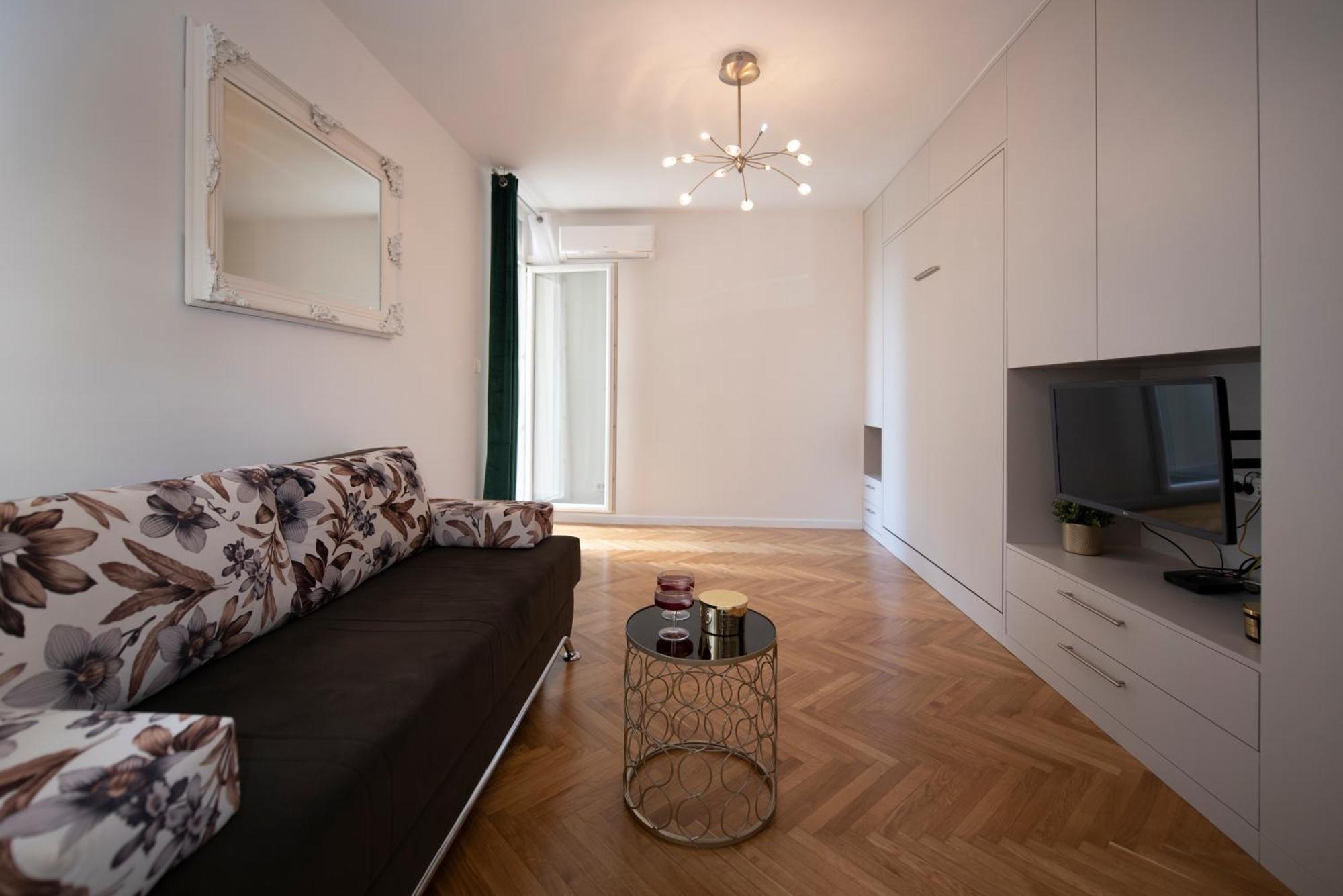 Royal Elegance Apartman 斯普利特 外观 照片